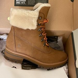 Timberland Courmayeur Valley 6" Faux Fur